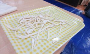 うどん作りに挑戦！(３月１２日)