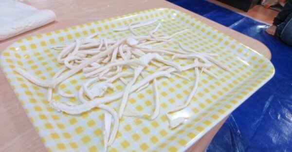 うどん作りに挑戦！(３月１２日)